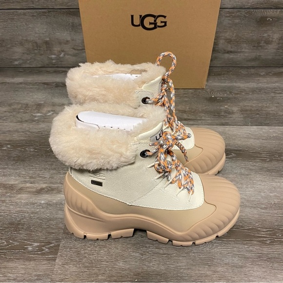 UGG | Adiroam Hiker Ankle Boots Fossil White New - Picture 13 of 13